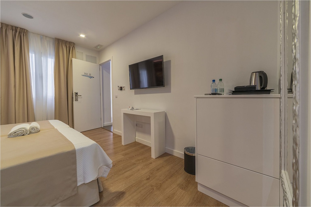 Standard Double Room, 1 Queen Bed, Non Smoking