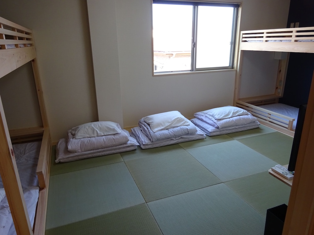 Japanese Style Room With 9 Tatami Mats photo 2