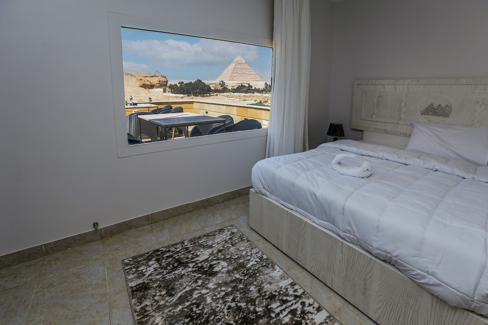 Family Room, Terrace, Mountain View photo 3