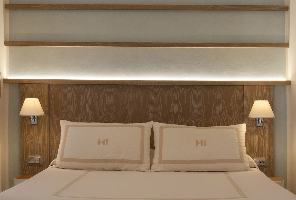 Economy Double Room, Balcony, Garden View photo 3