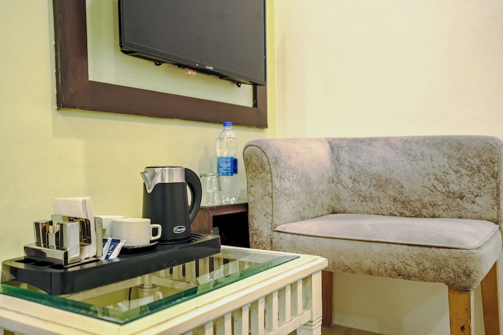 Family Room photo 2