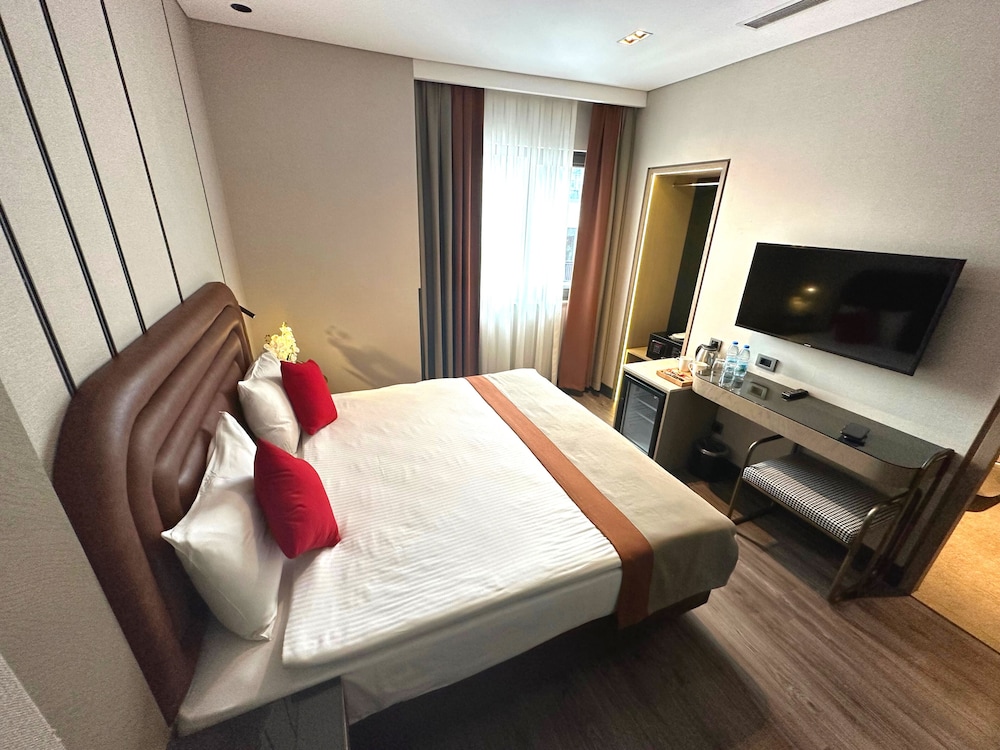 Deluxe Double Room photo 2
