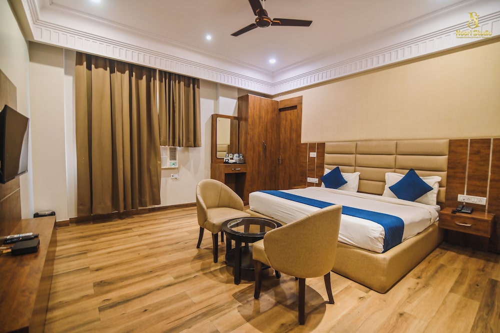 Executive Room photo 2