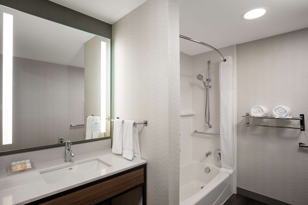 Room, Accessible - Photo 4