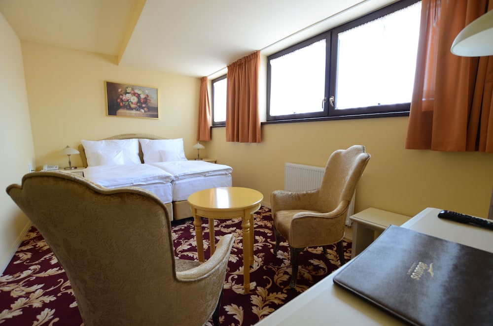 Double Room photo 3
