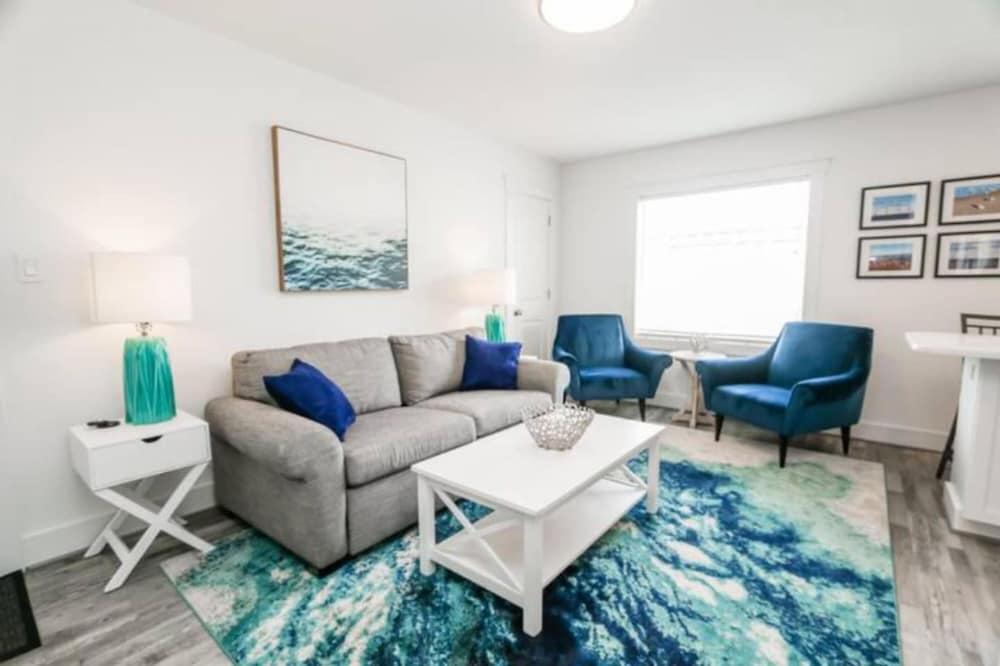 Apartment photo 1