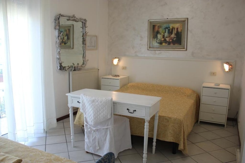 Quadruple Room photo 2