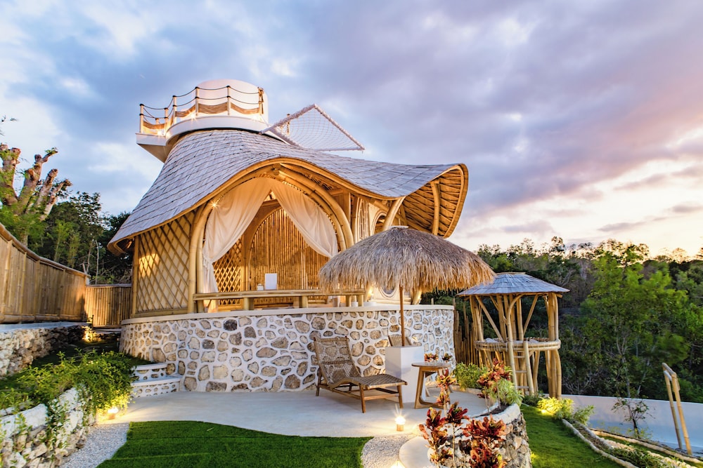 Shell Villa with Rooftop Pool View - Photo 12