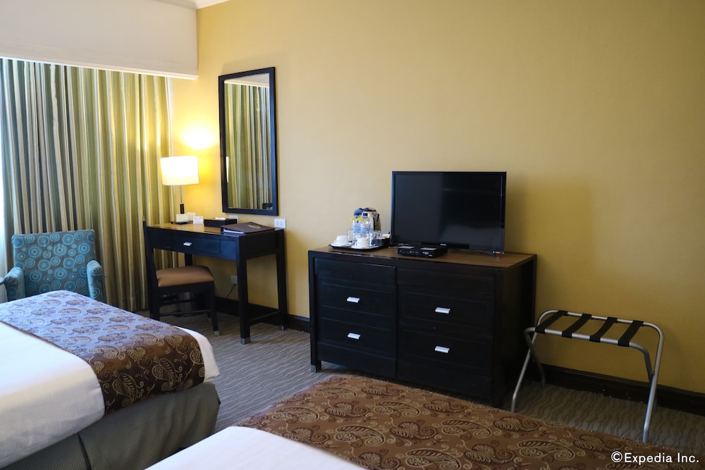 Business Room, 2 Double Beds, Non Smoking - Photo 12