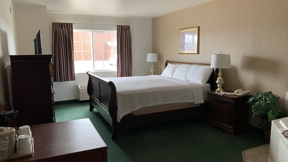 Deluxe Studio, 1 King Bed, Jetted Tub