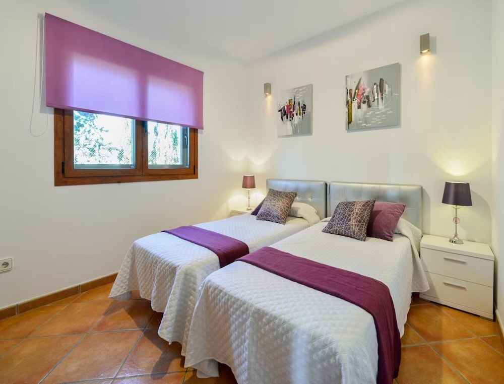 Villa photo 3