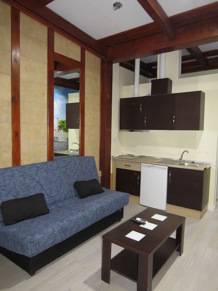 Apartment, 1 Bedroom - Photo 1