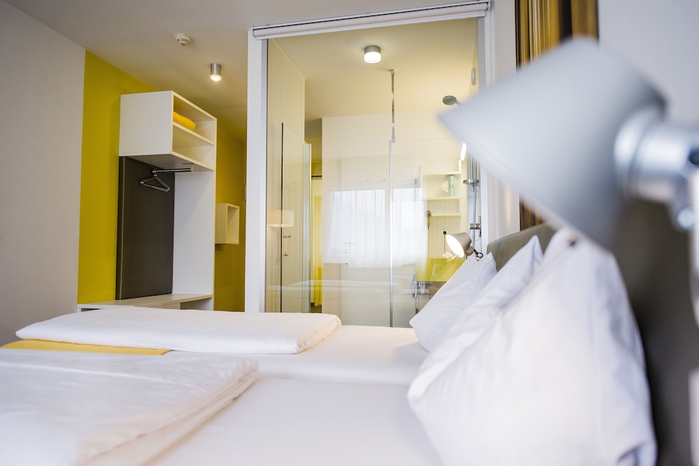 Business Double or Twin Room photo 1