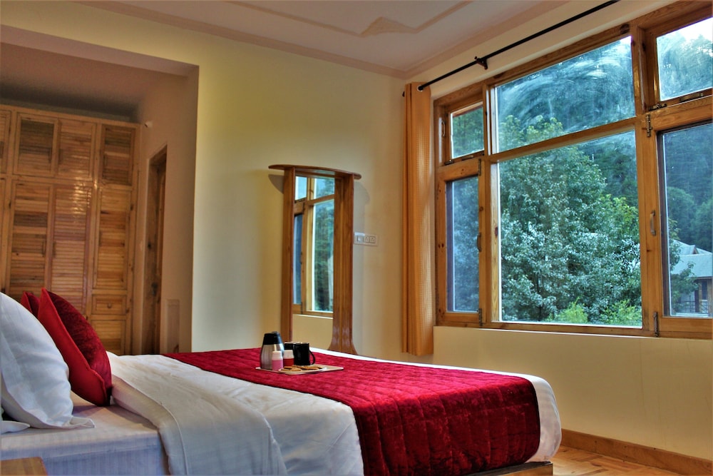 Premium Room - Photo 28