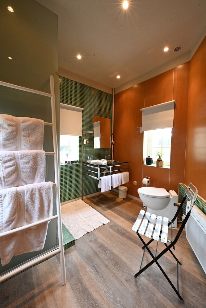 Luxury Suite photo 2