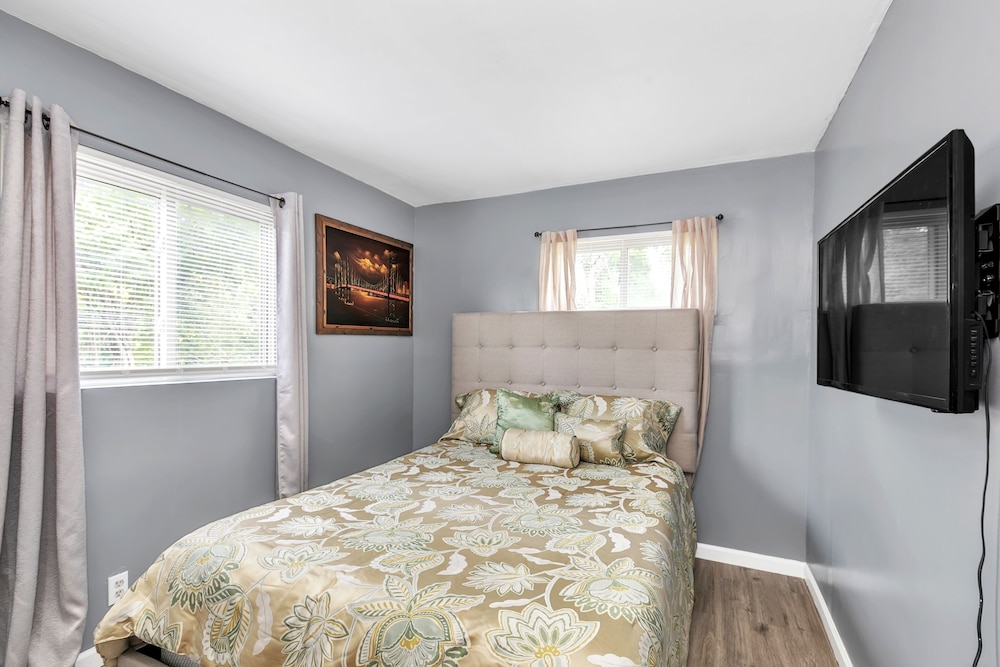 House, 3 Bedrooms photo 2
