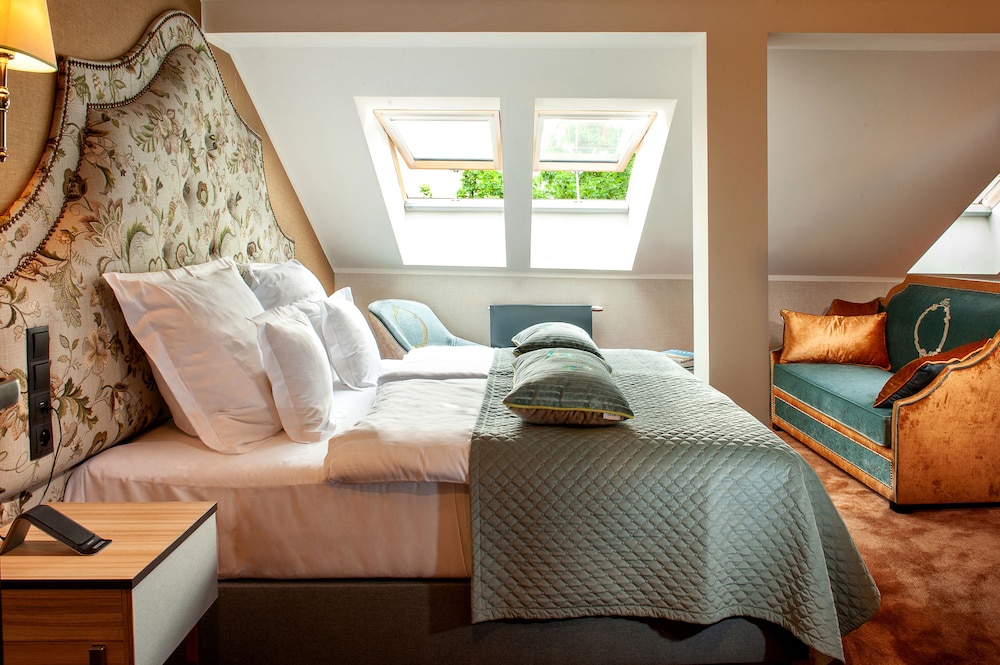 Classic Double Room