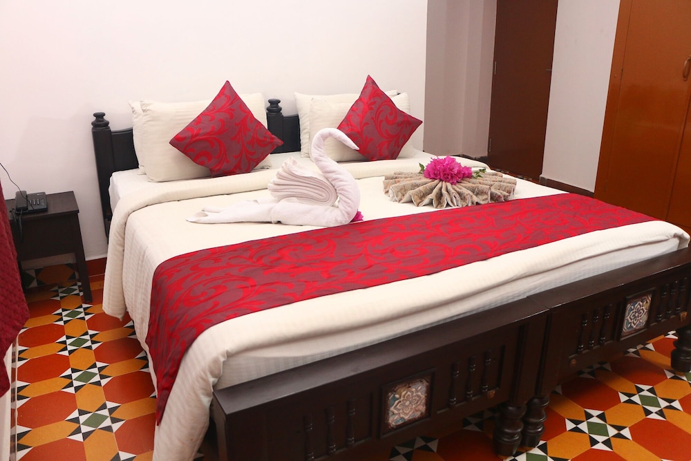 Executive Room - Photo 6