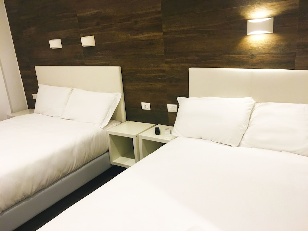 Quadruple Room photo 2