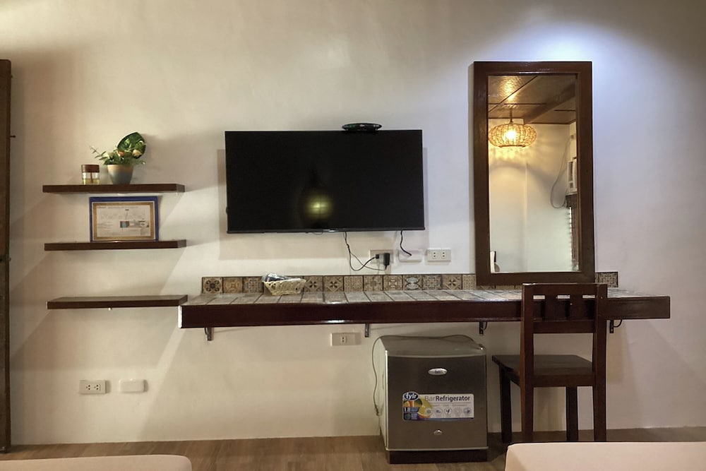 Family Room photo 2