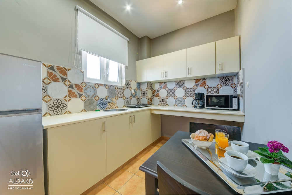 Family Apartment, 2 Bedrooms, Sea View photo 2