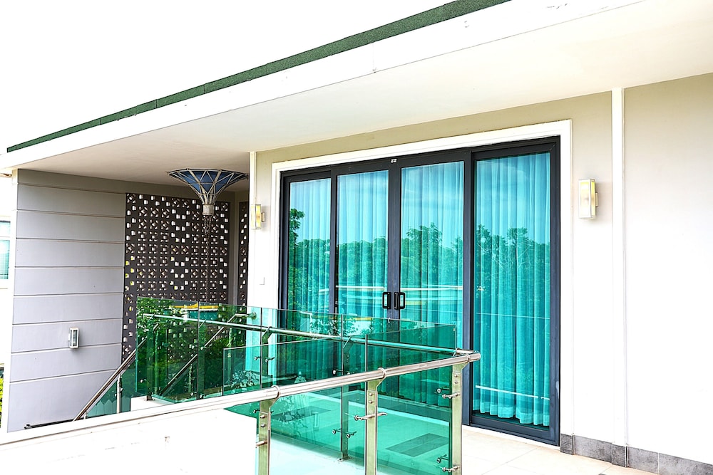 Two Bedroom Pool Villa - Photo 3