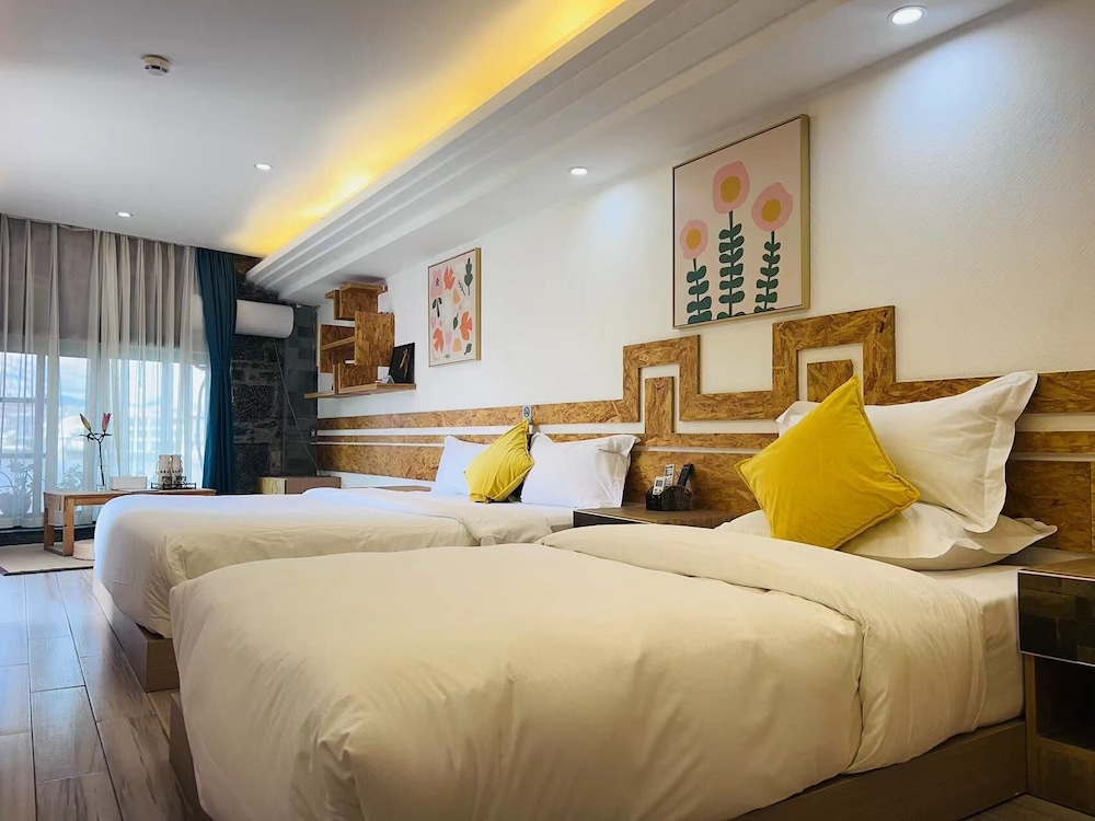 Family Twin Room, Patio, Sea View photo 2