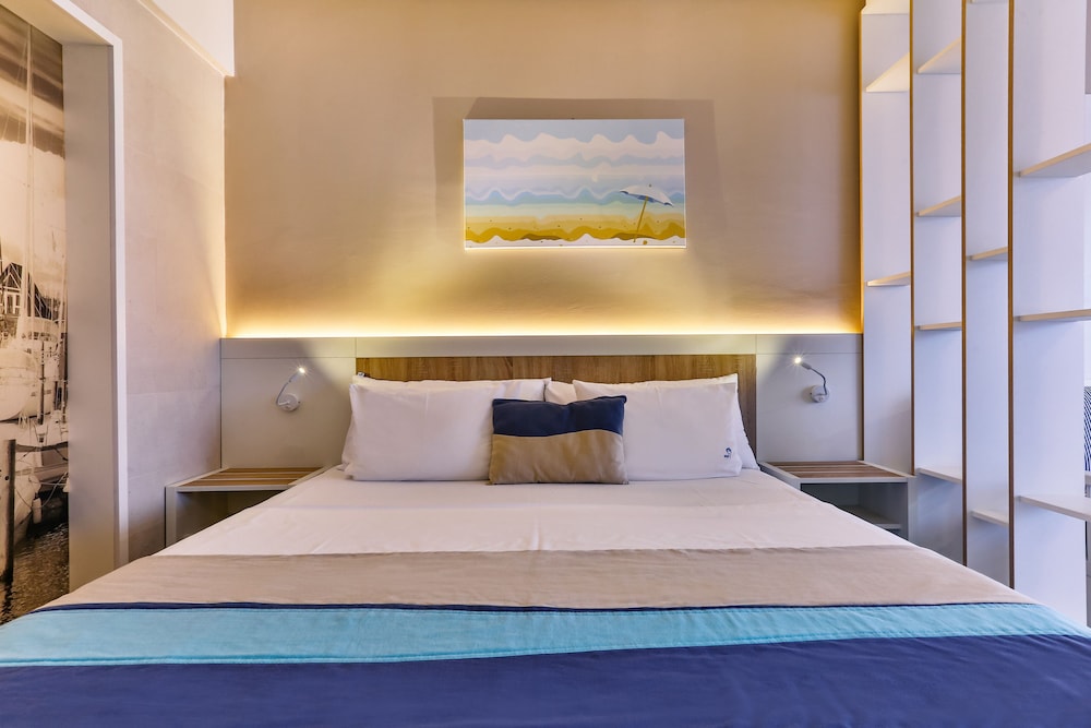 Double or Twin Room, Mountain View photo 2