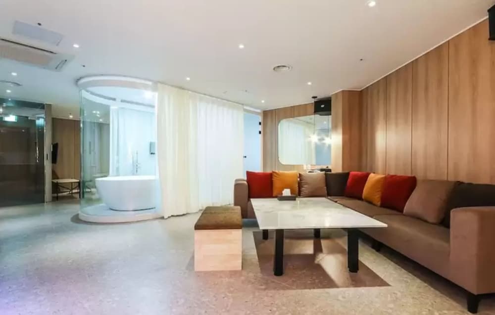 Party Room (B1) - Photo 11