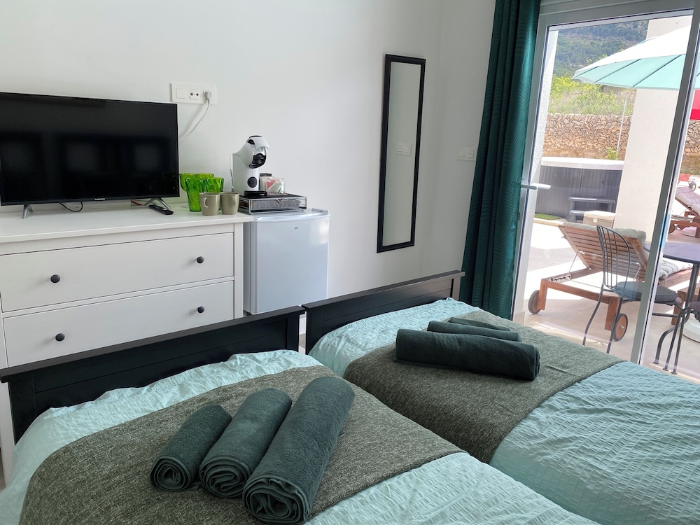 Premium Twin Room, 2 Twin Beds photo 2