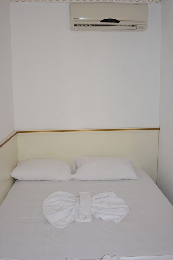 Deluxe Studio, Park View