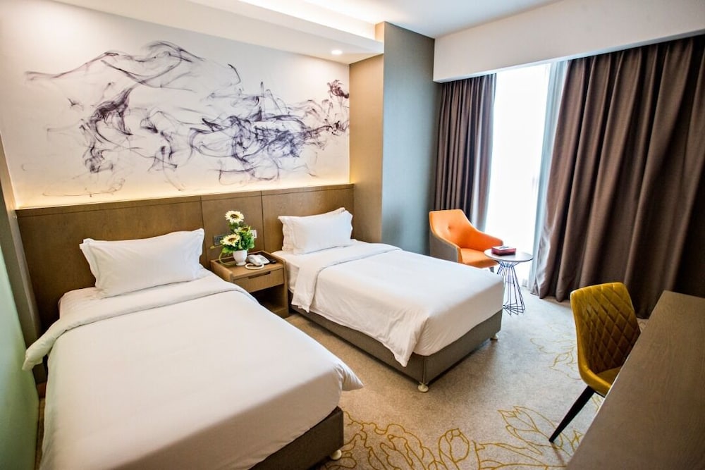 Superior Twin Room, 2 Twin Beds - Photo 1