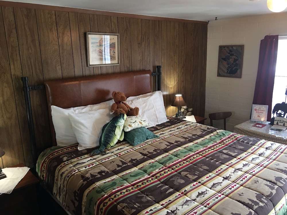 Classic Room (#20, 1 queen ) photo 1