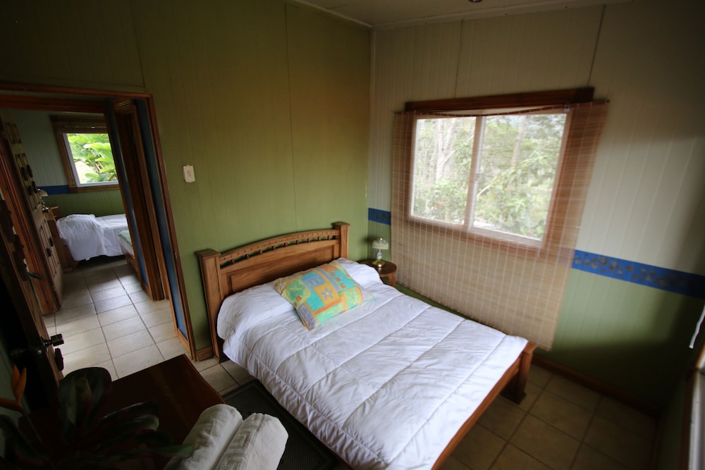 Basic Cabin, 2 Bedrooms, Kitchen photo 1