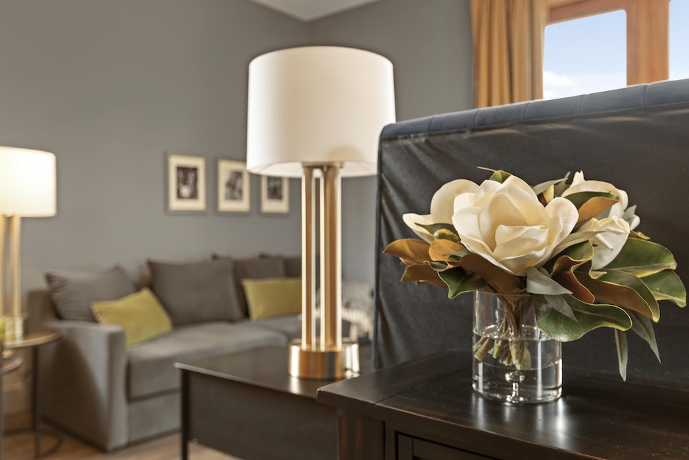 Luxury Family Suite with Patio photo 3