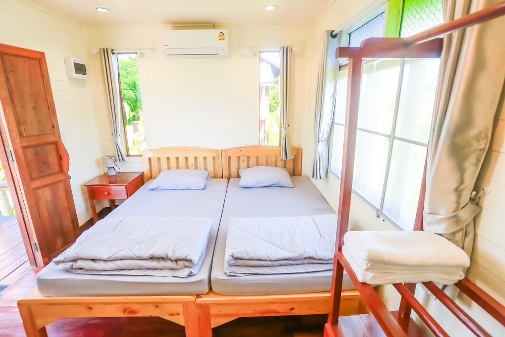 Standard Twin Room - Photo 2