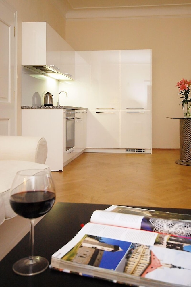 Family Apartment, 1 King Bed with Sofa bed, Kitchenette