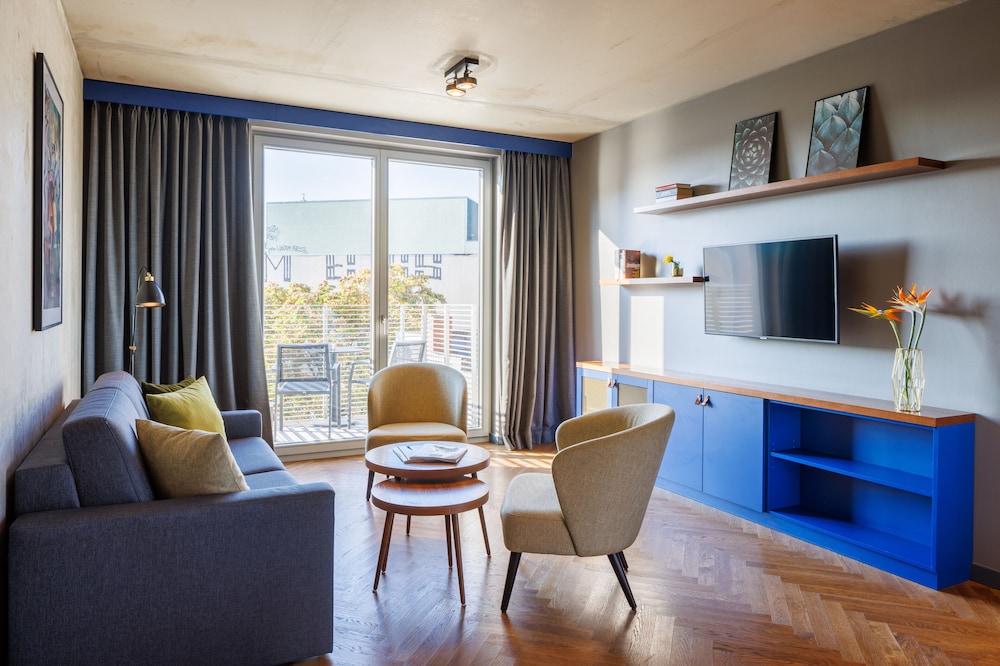 Summery Sky, 79 sqm