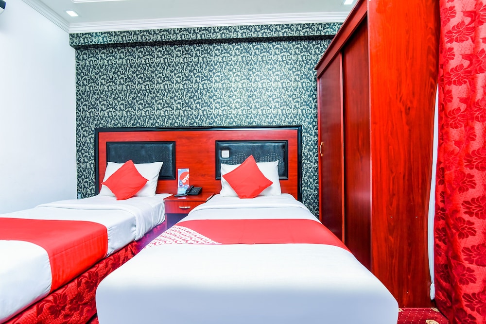 Standard Twin Room photo 2