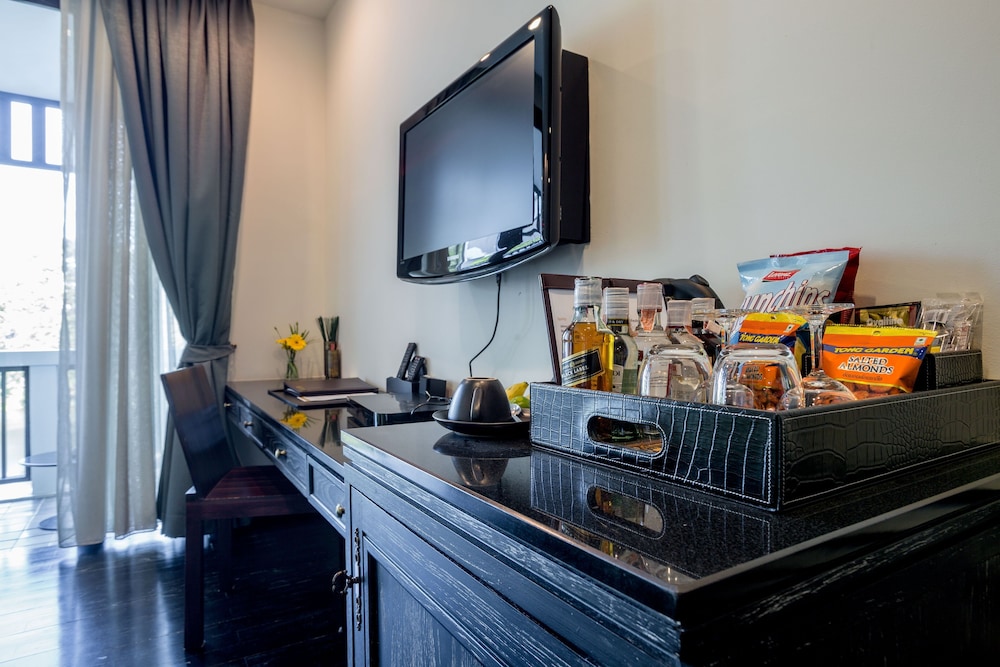Junior Room, 2 Twin Beds, River View - Photo 4