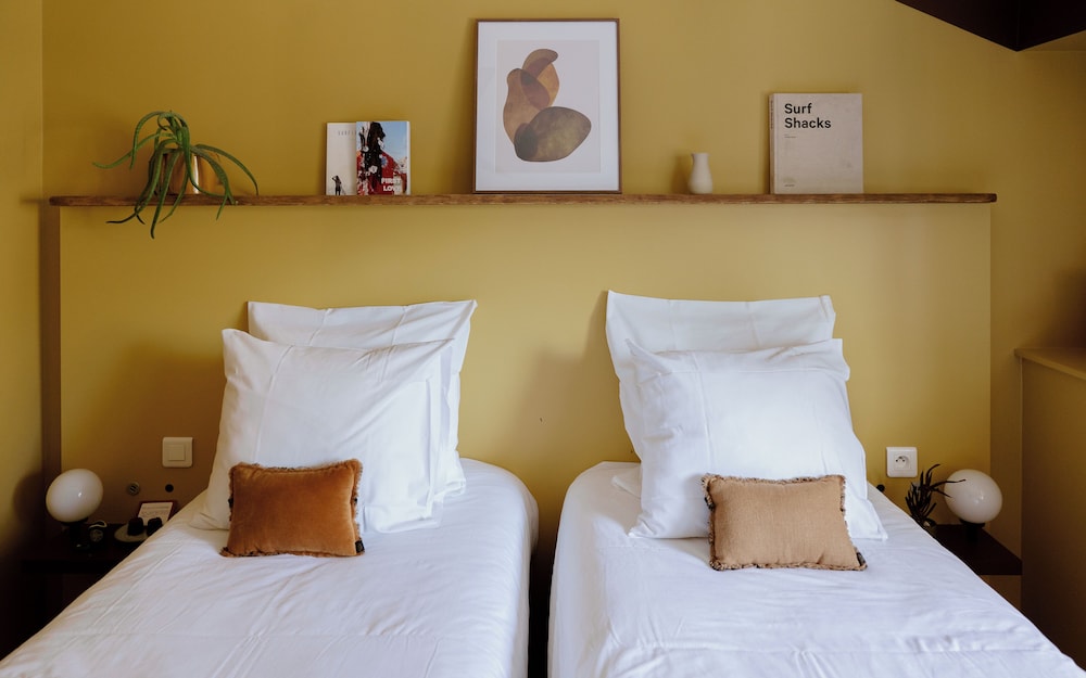 Standard Twin Room, City View photo 1