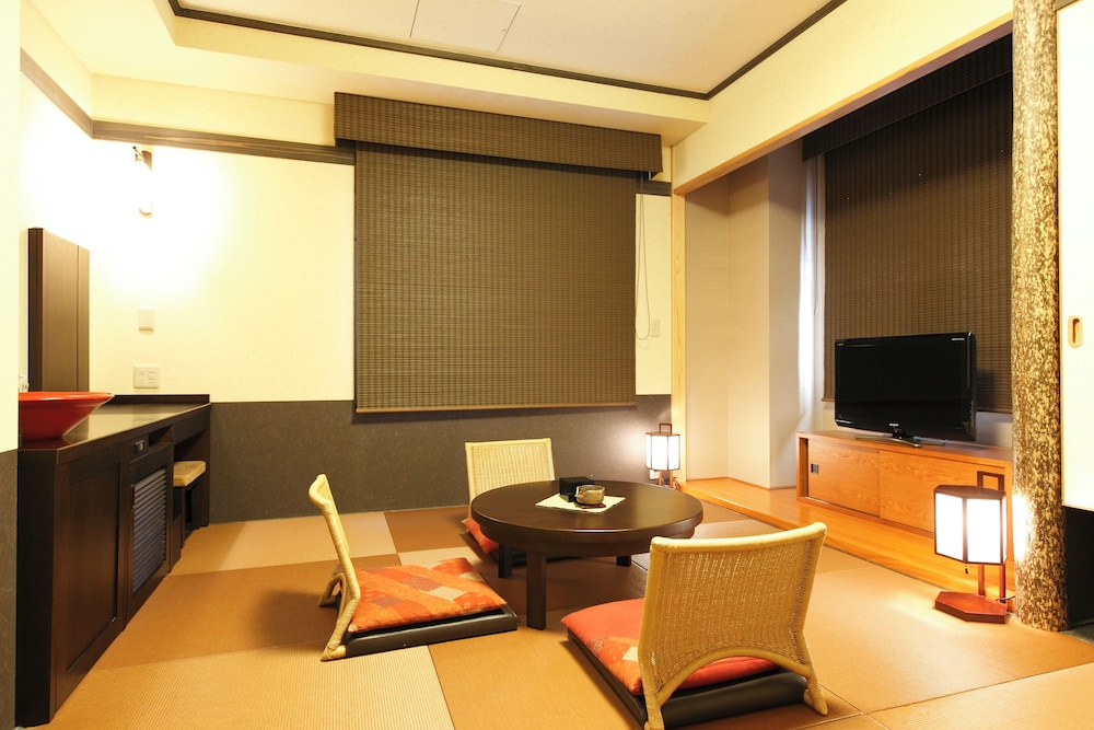 Japanese-style Triple Room, Non Smoking - Photo 1