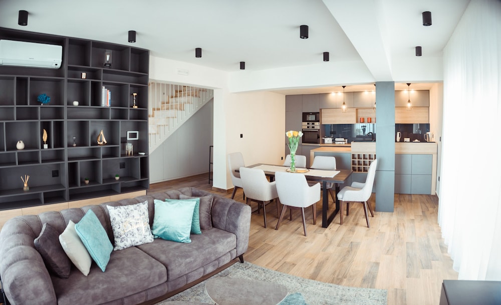 Luxury Villa (2)