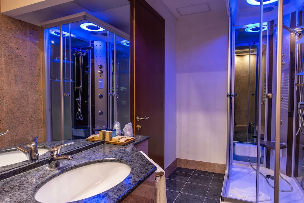 Family Suite photo 3