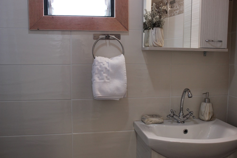 Traditional Apartment, Non Smoking (Avra) photo 3