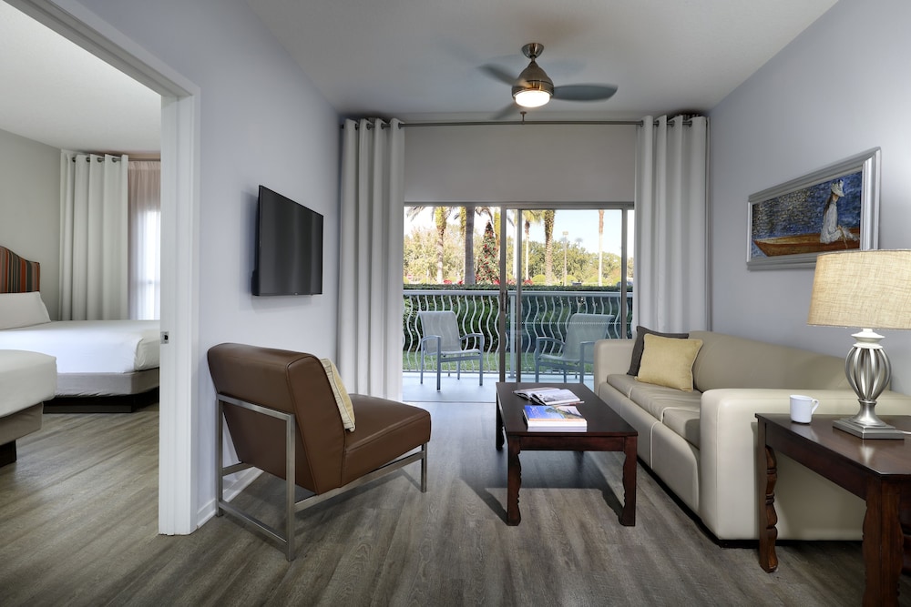 One Bedroom Suite 2 Queen Beds - Photo 4