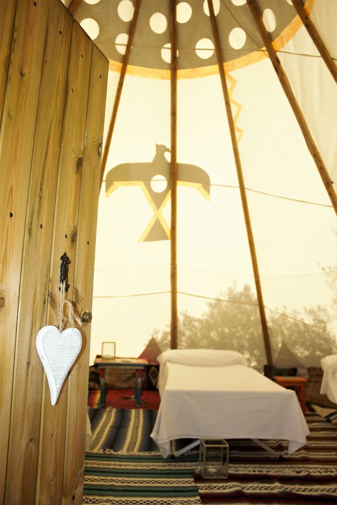 Tent, Shared Bathroom, Lagoon View (Tipi) photo 2