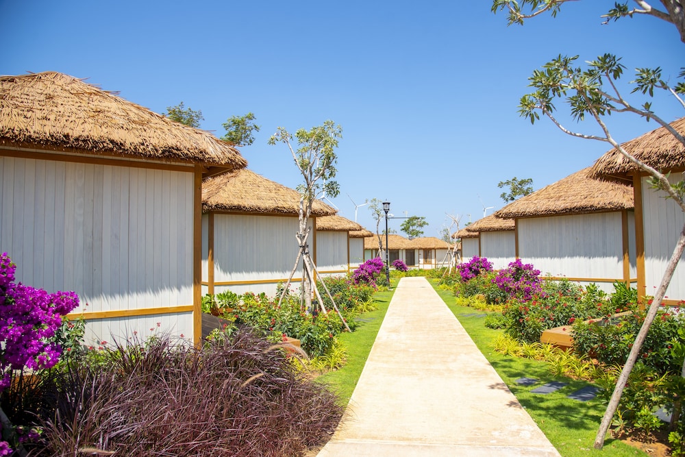 Double Bungalow - Photo 10