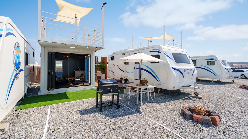 Basic Room, 1 Bedroom (Caravan 6(Ocean view)) photo 3