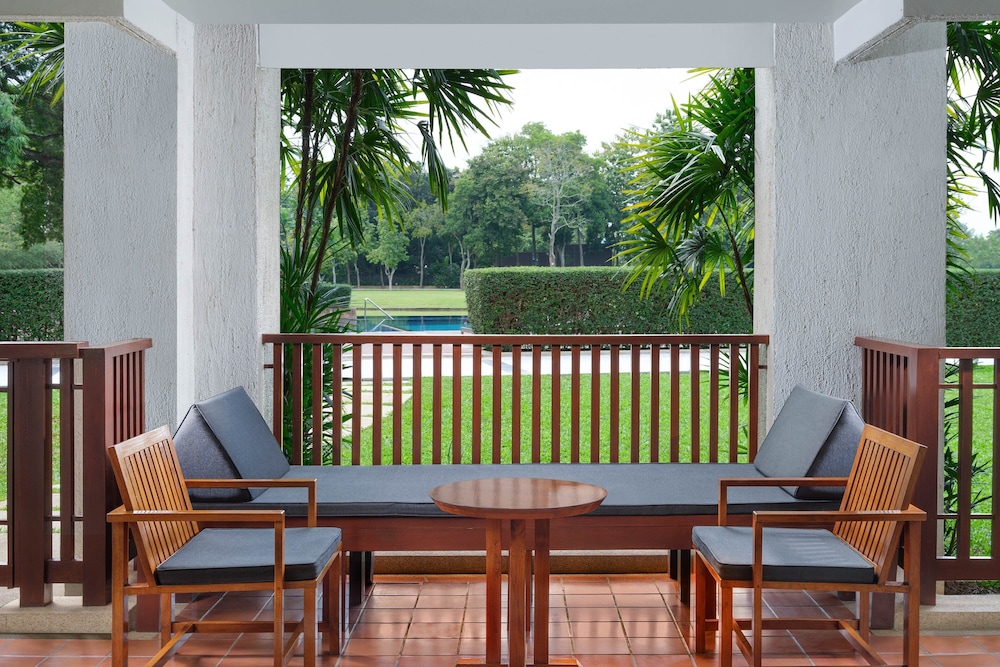 Room, 1 King Bed, Terrace photo 2